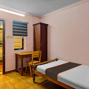 Hotel Collection O Mali Residency Ettumanoor