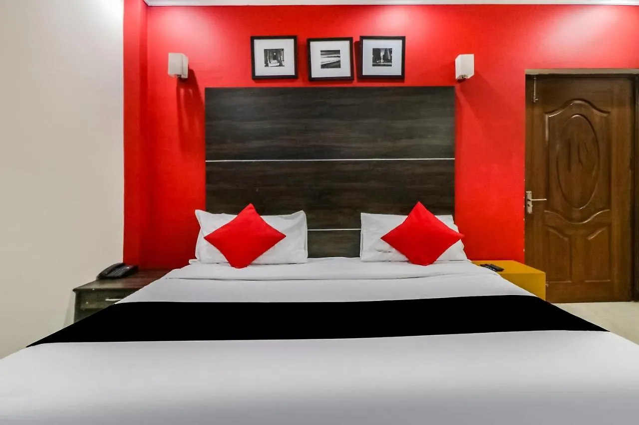 Capital O Hotel Bms Near Appu Ghar Gurgaon 3*,  Indien